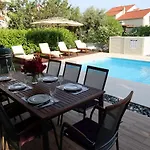 The Cube, Luxury With Private Pool Villa *