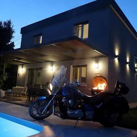 Villa The Cube, Luxury With Private Pool
