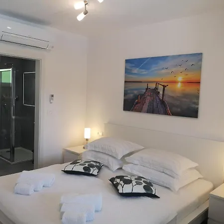 ヴィラ The Cube, Luxury With Private Pool