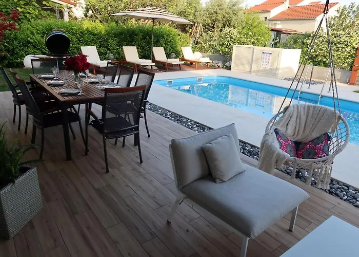 ヴィラ The Cube, Luxury With Private Pool *