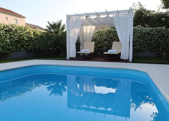 The Cube, Luxury With Private Pool ヴィラ Kaštela