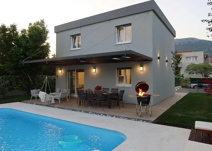 ヴィラ The Cube, Luxury With Private Pool