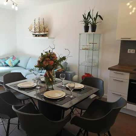 The Cube, Luxury With Private Pool Vila Kaštela