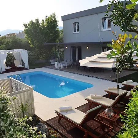 The Cube, Luxury With Private Pool Vila