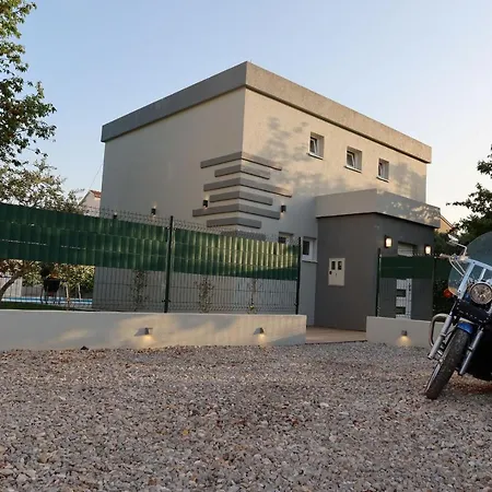 The Cube, Luxury With Private Pool Vila