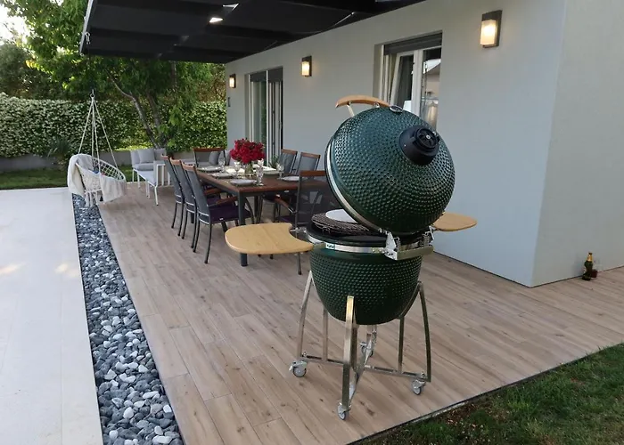 The Cube, Luxury With Private Pool *